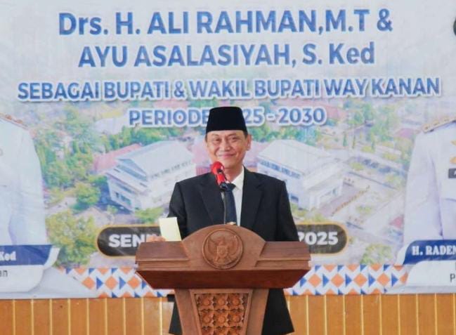 Pemerintah Kabupaten Way Kanan menggelar pisah sambut Bupati dan Ketua Tim Penggerak PKK periode 2021–2025 di Gedung Pusiban